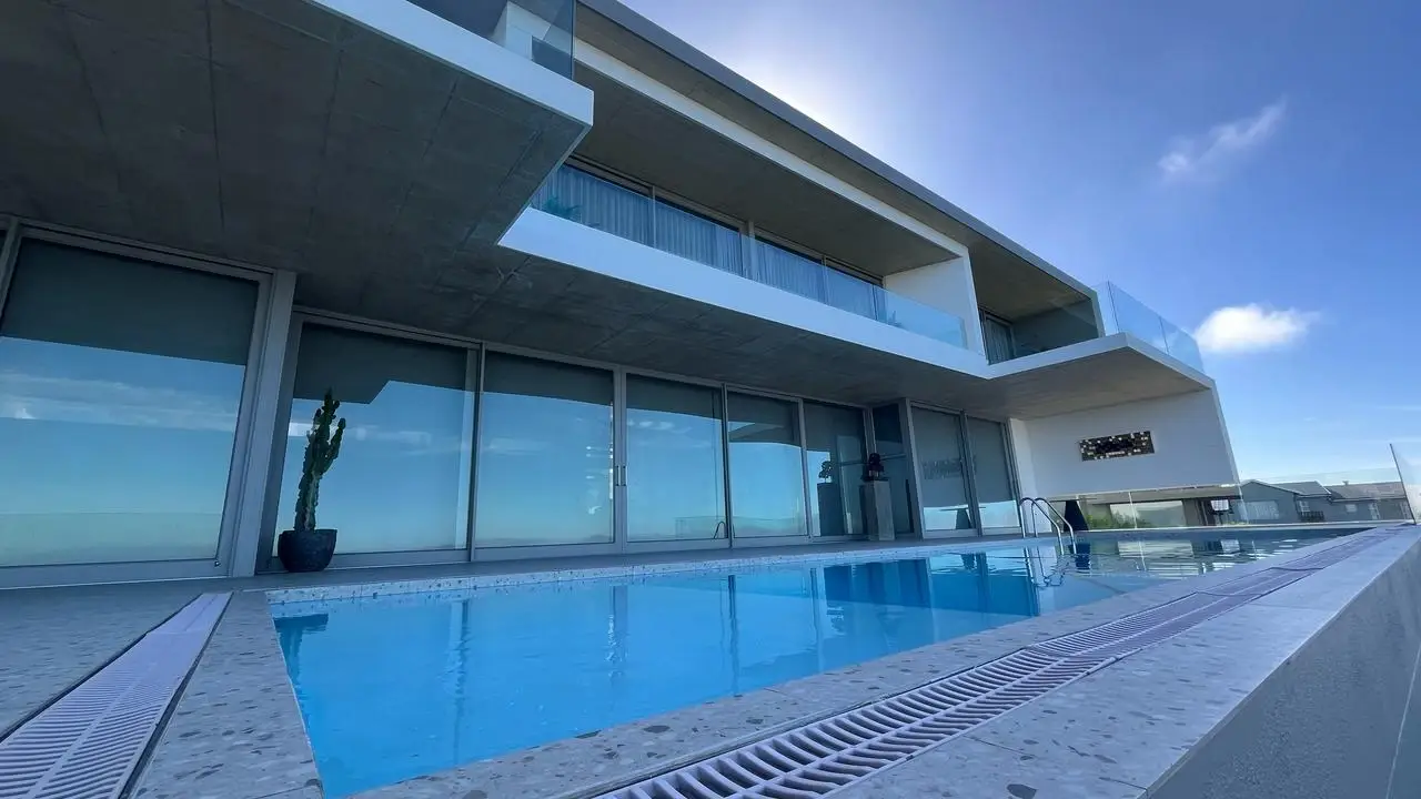 Modern coastal home painting project Pinnacle Point Garden Route